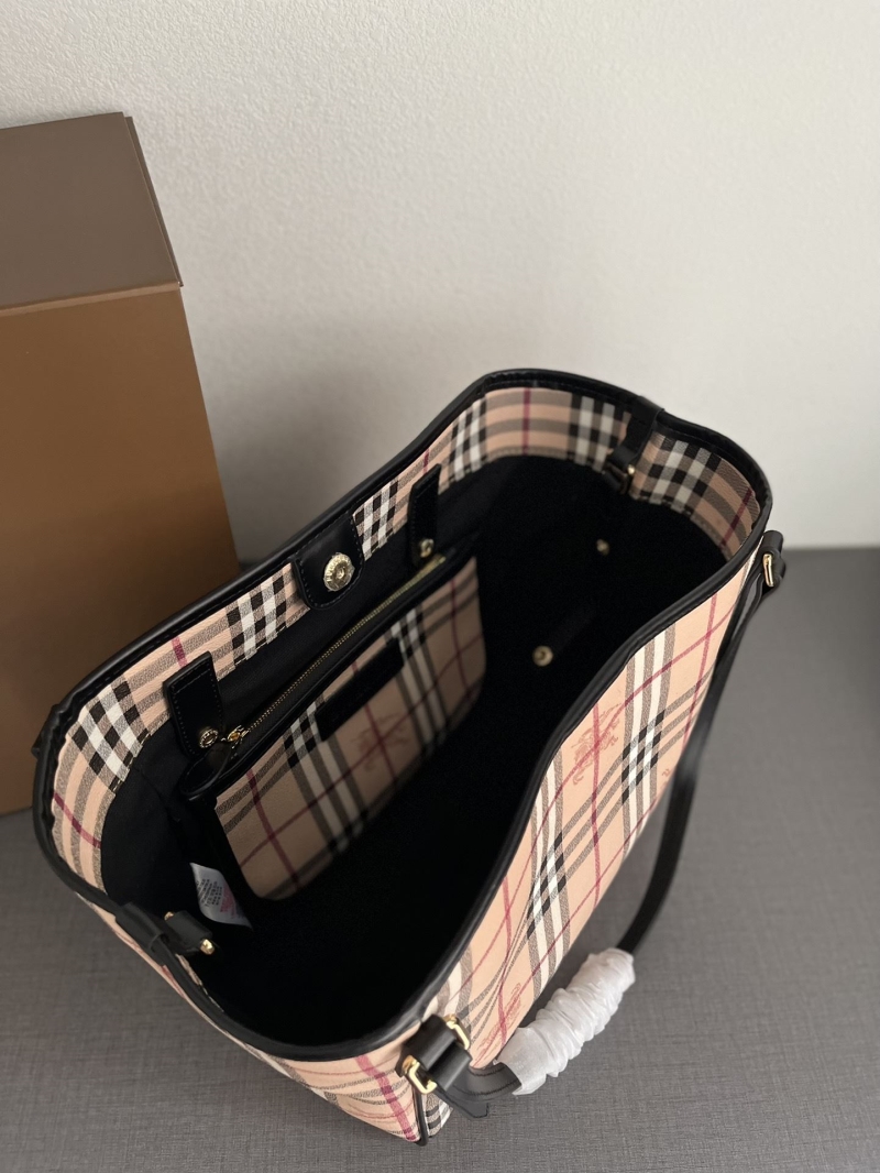 Bv*b*rry shopping bags